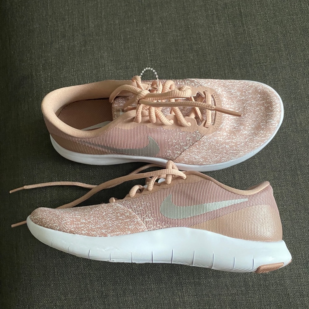 Nike woman shoes
